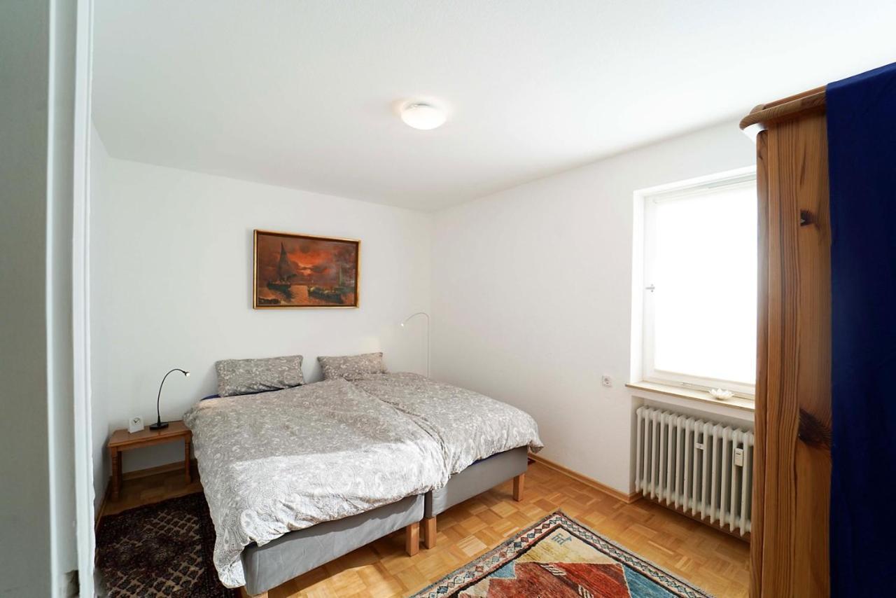 Ferienwohnung Im Haus Lotus Mit Grossem Balkon Und Garten Bad Urach Esterno foto