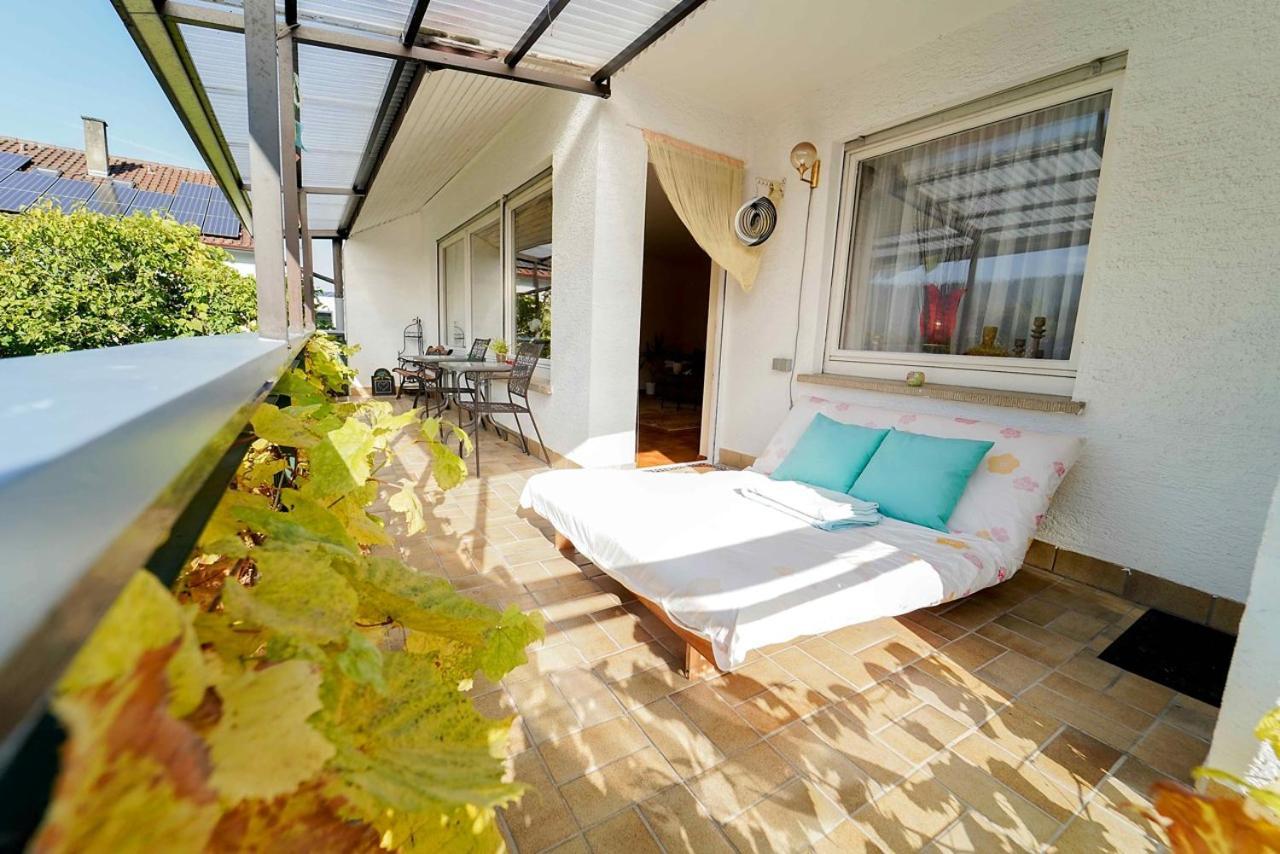 Ferienwohnung Im Haus Lotus Mit Grossem Balkon Und Garten Bad Urach Esterno foto
